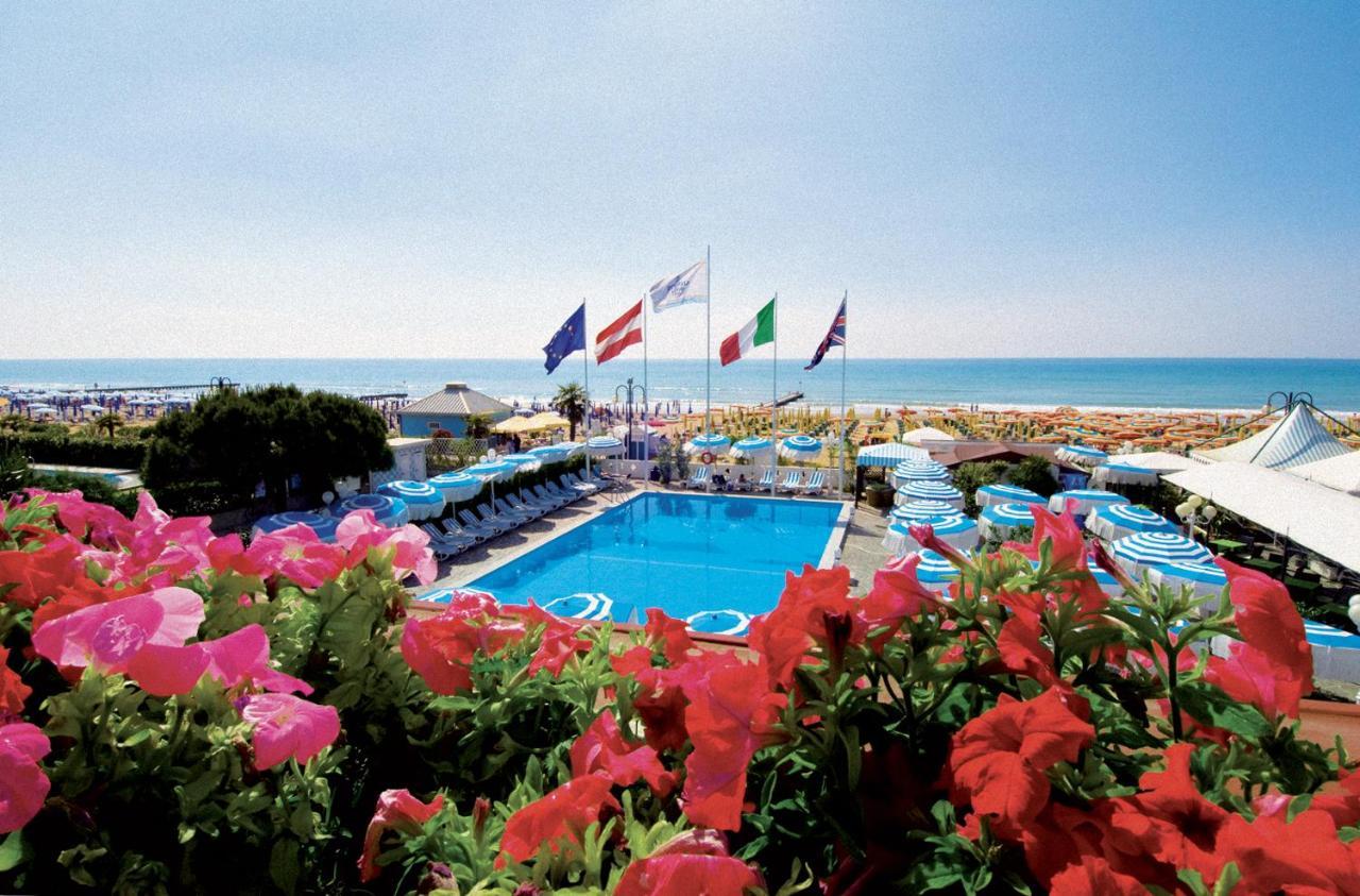 Hotel Monaco & Quisisana Lido di Jesolo Exterior photo